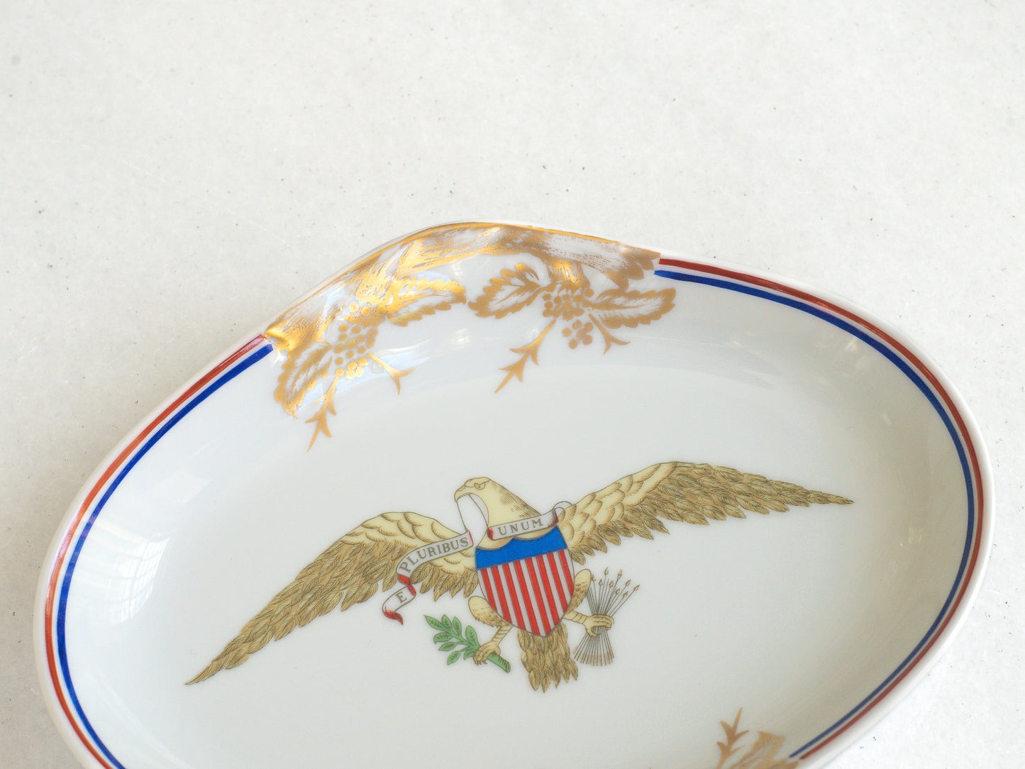 Diplomatic Eagle Oval Tray