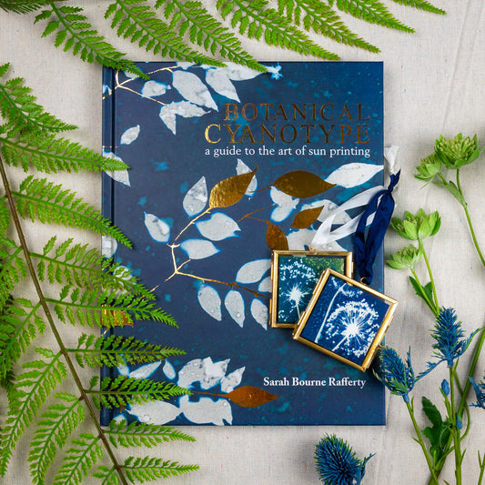 Botanical Cyanotype: A Guide to the Art of Sun Printing